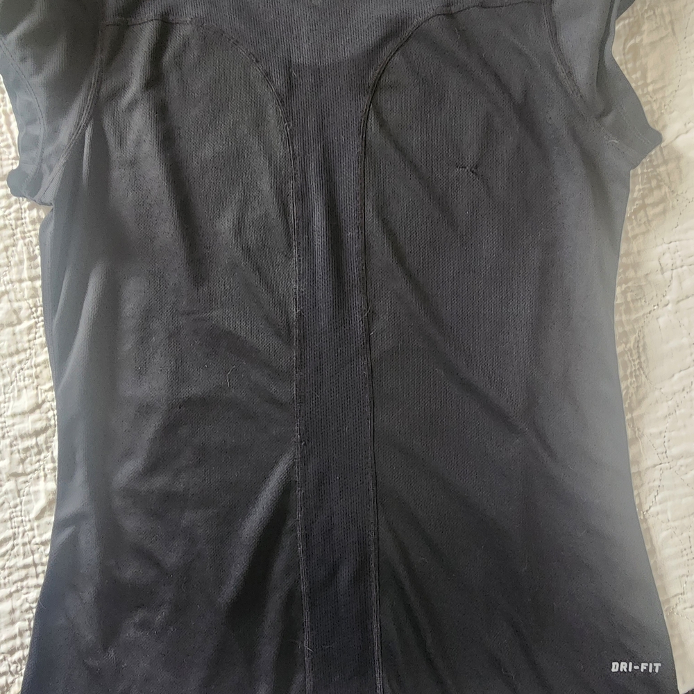 Nike Women's Black Sports Top - Picture 4 of 9